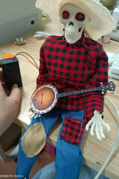 Halloween Banjo Skeleton Decoration